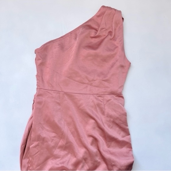 ELLIATT Coral Cassini Satiny Shiny One Shoulder Ruched Dress by Nordstrom Size L - Picture 8 of 16